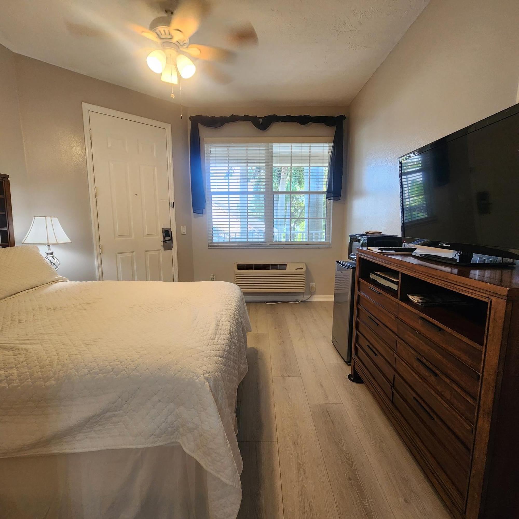 1 Bed 1 Bath At Img Near Beach Bradenton Kültér fotó