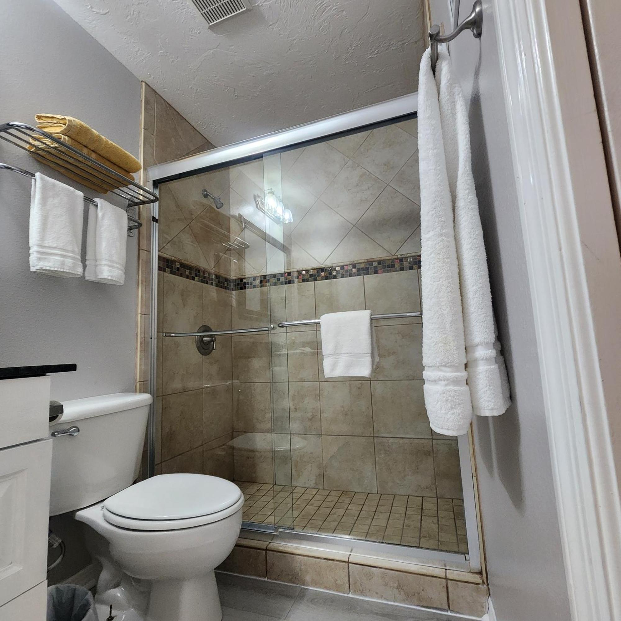 1 Bed 1 Bath At Img Near Beach Bradenton Kültér fotó